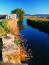 Ein Bewässerungsgraben, typische Landschaft in der Ribera Baixa